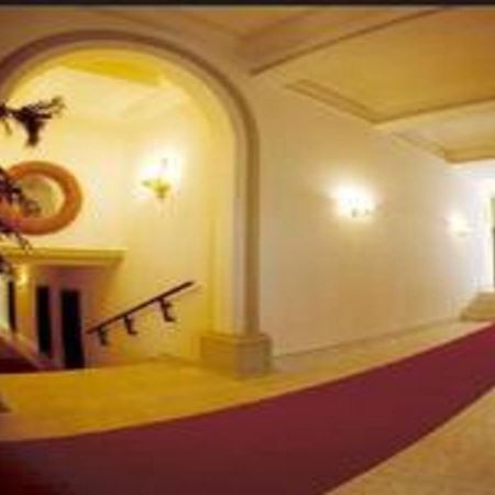 M Plaza Hotel Accra Exterior photo