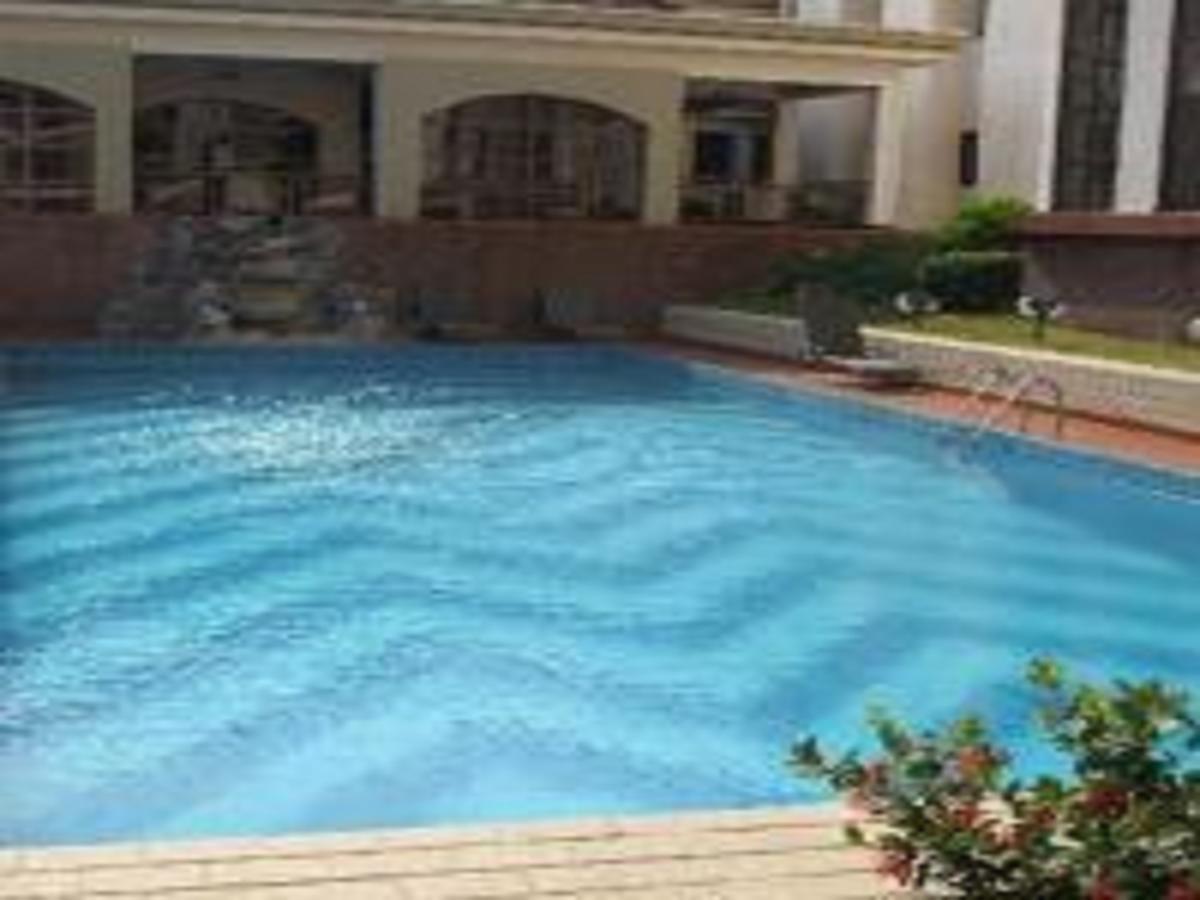 M Plaza Hotel Accra Exterior photo