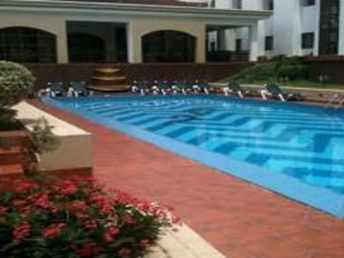 M Plaza Hotel Accra Exterior photo